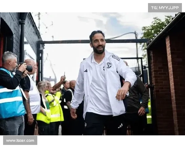 阿莫林因不敢观看点球大战遭球迷批评言辞激烈 阿莫林因不敢观看点球大战遭球迷批评言辞激烈